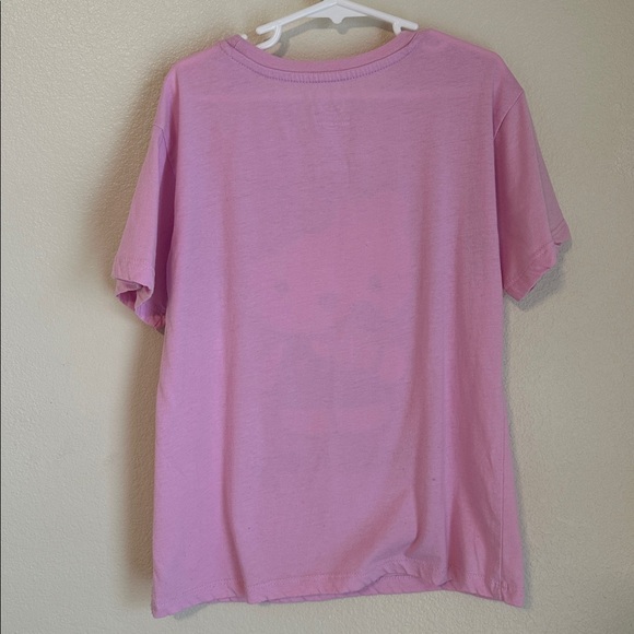 ❄️Hello Kitty Tee❄️ - Picture 2 of 5